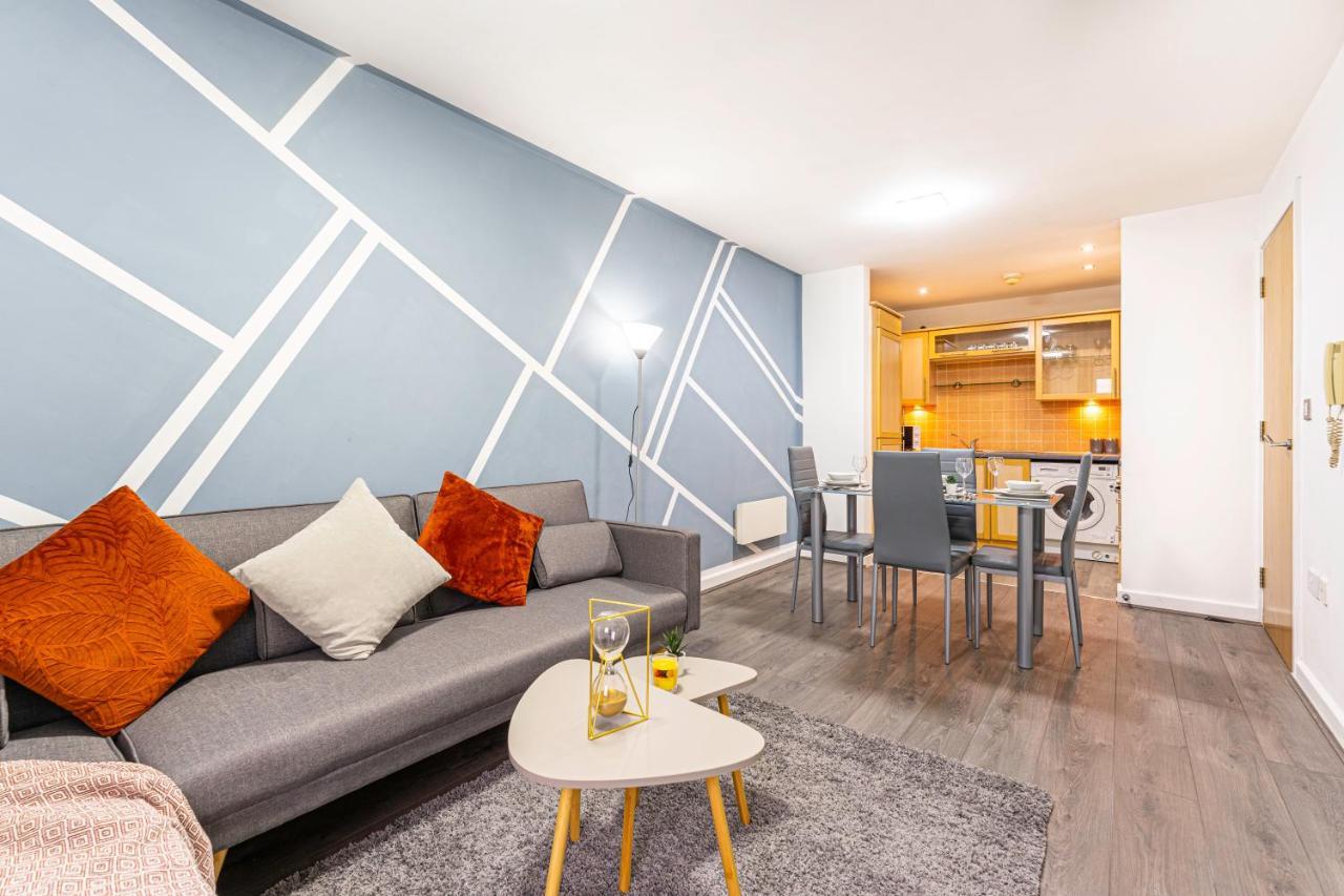 Jkg Property Solutions Presents Cosy City Apartment Coventry Exterior foto