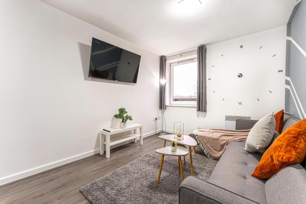 Jkg Property Solutions Presents Cosy City Apartment Coventry Exterior foto