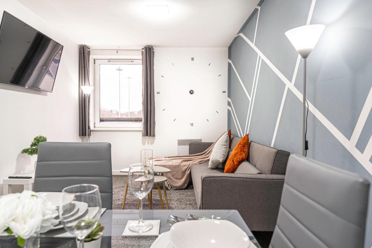 Jkg Property Solutions Presents Cosy City Apartment Coventry Exterior foto