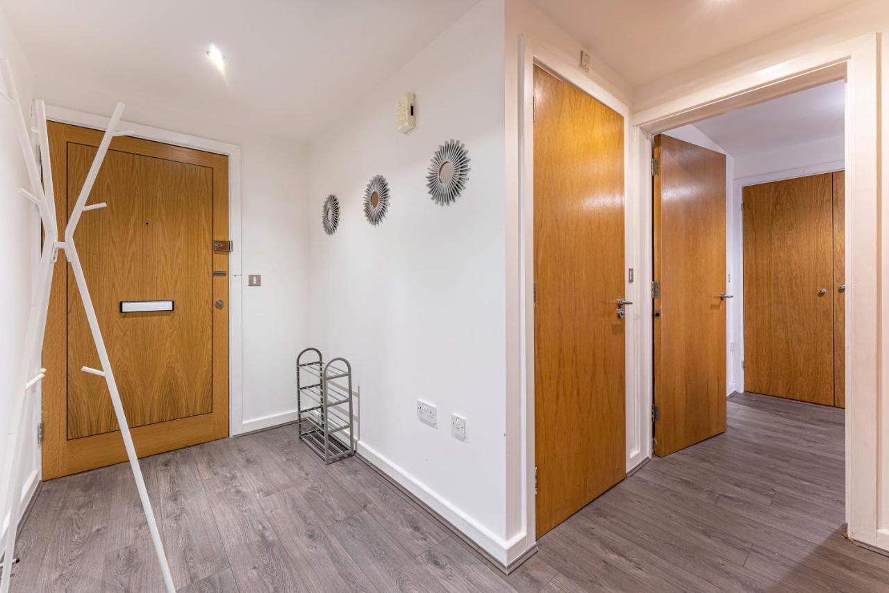 Jkg Property Solutions Presents Cosy City Apartment Coventry Exterior foto